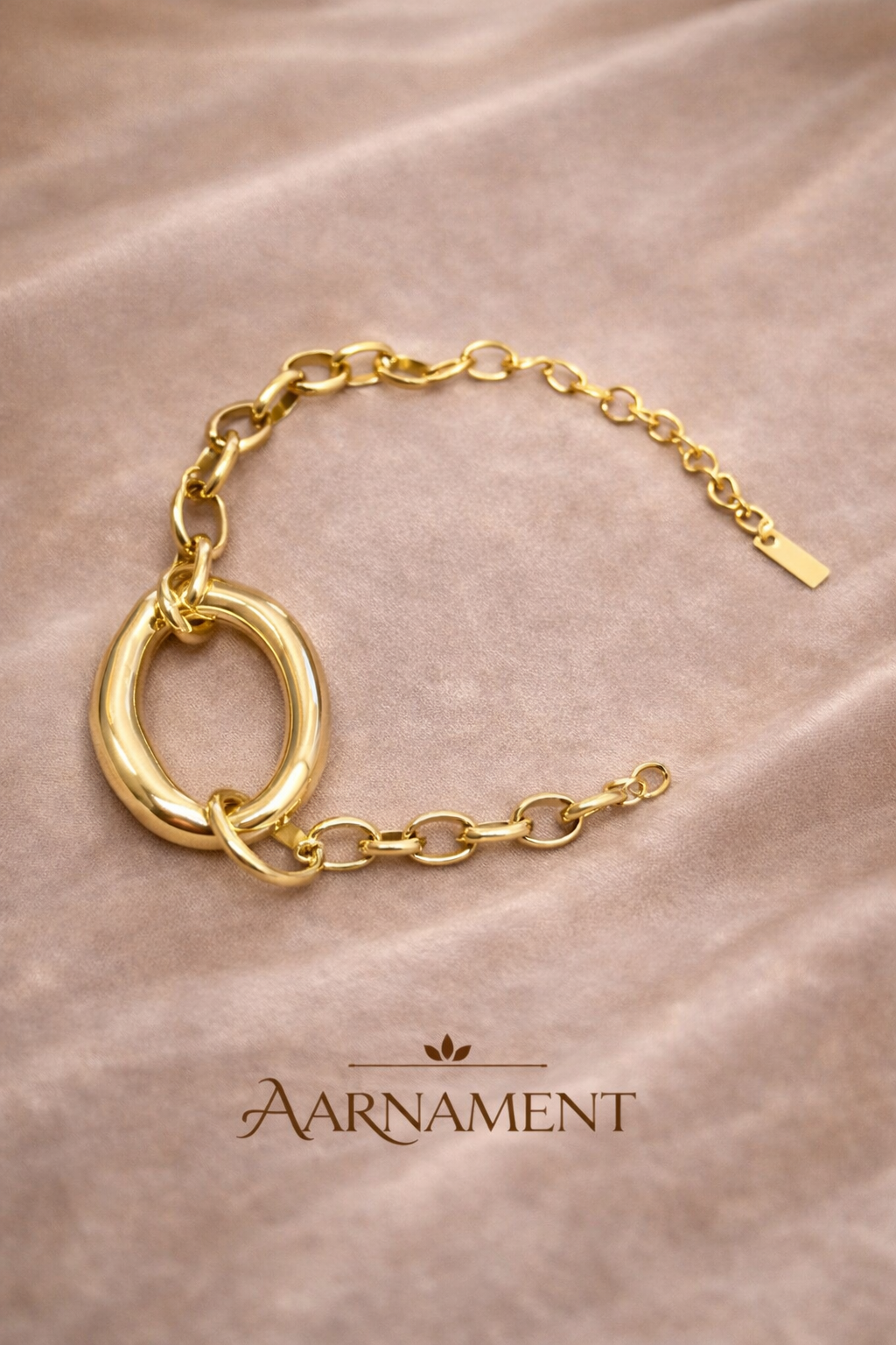 Gold Circle Link Chain Bracelet